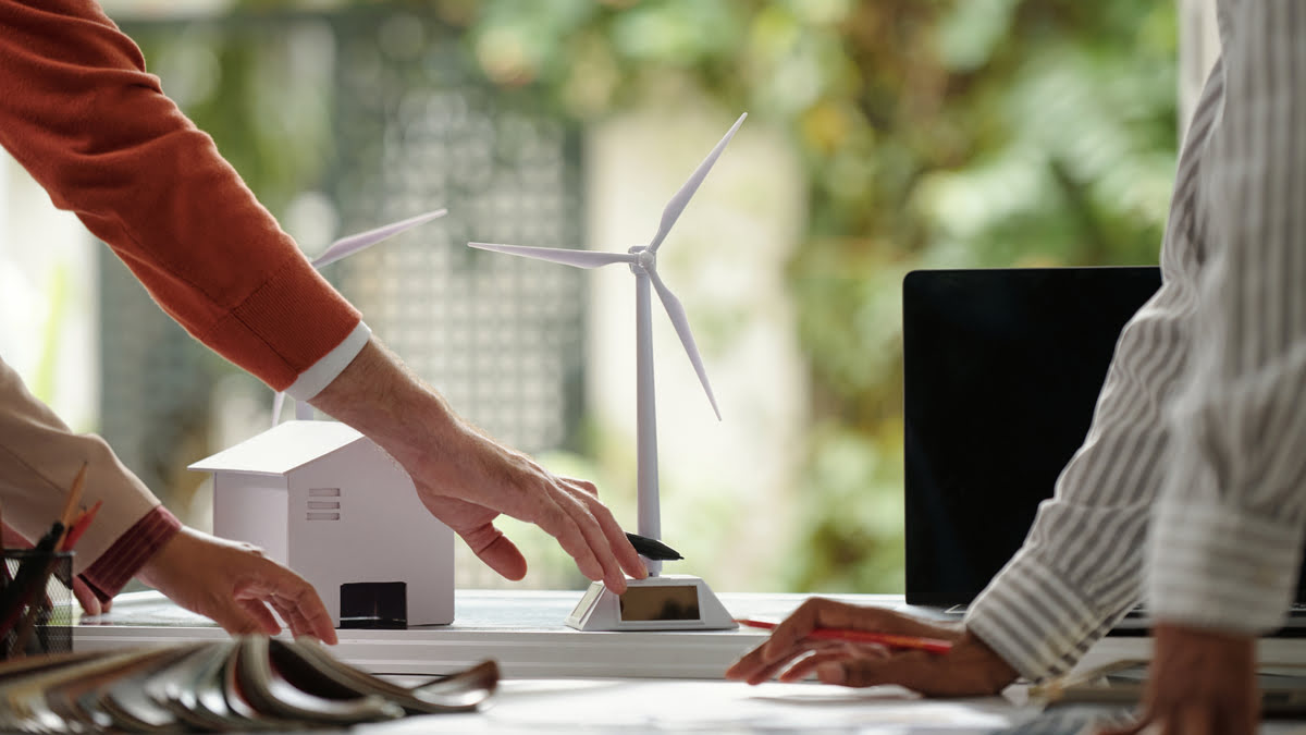 Czy opłaca się inwestować w wiatrak prądotw&oacute;rczy?