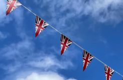 Wielka Brytania: "To niedopuszczalne, by firmy nie korzystały z fotowoltaiki"