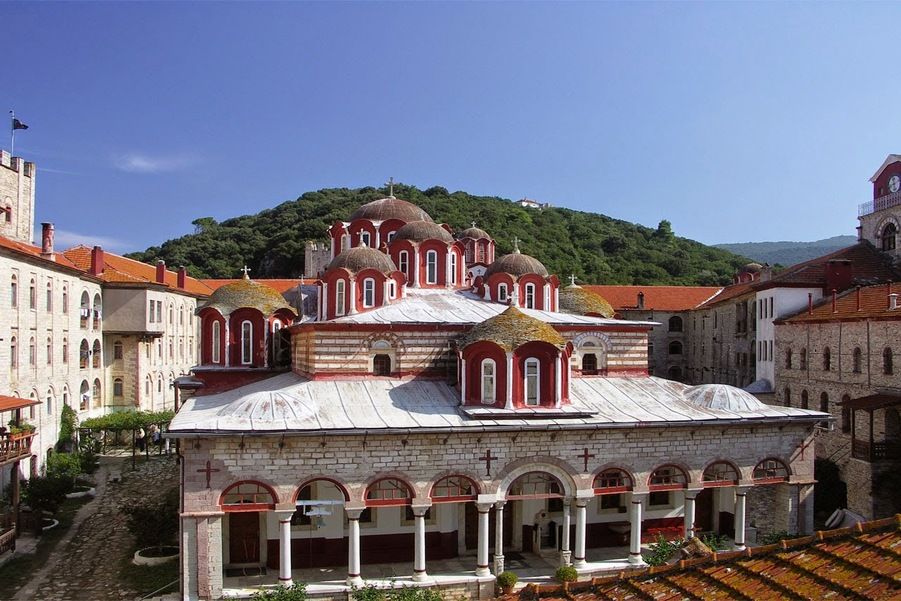 Fotowoltaika na terenie wspólnoty klasztornej w Grecji